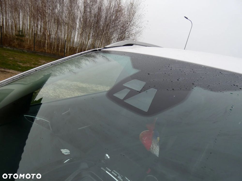 Ford Kuga 2.0 TDCi Individual MPS6 - 13