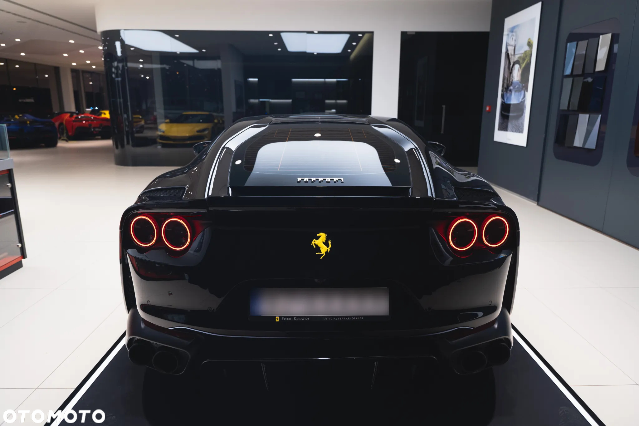 Ferrari 812 Superfast - 4