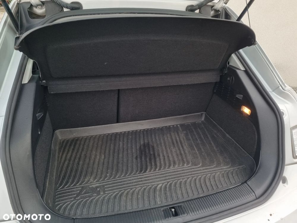 Audi A1 3-drzwiowe 1.2 TFSI Attraction - 11
