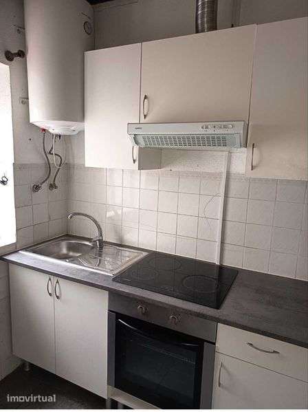Arrendo casa T2 canas de Senhorim - Grande imagem: 4/10