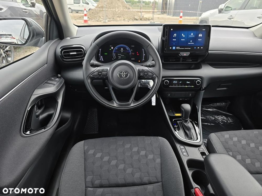 Toyota Yaris - 17