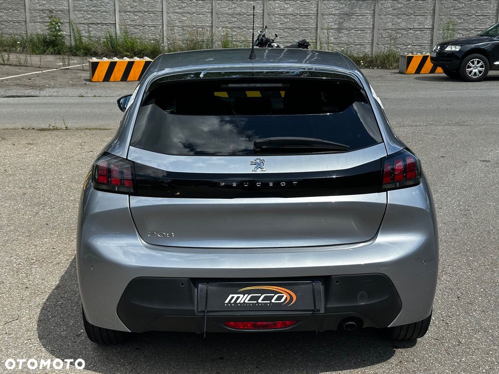 Peugeot 208 - 5