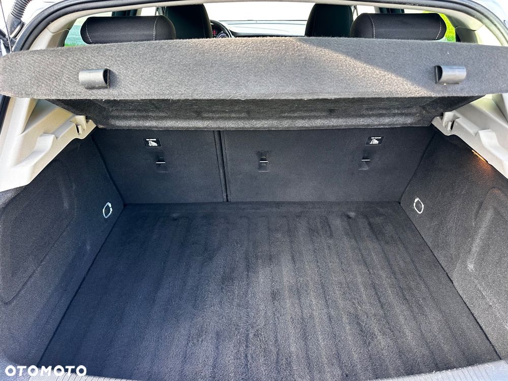 Opel Astra 1.4 Turbo Business - 29