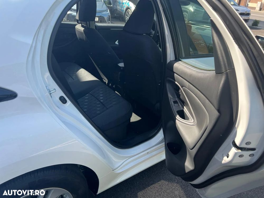 Toyota Yaris 1.5 VVT-i HSD Eco - 8