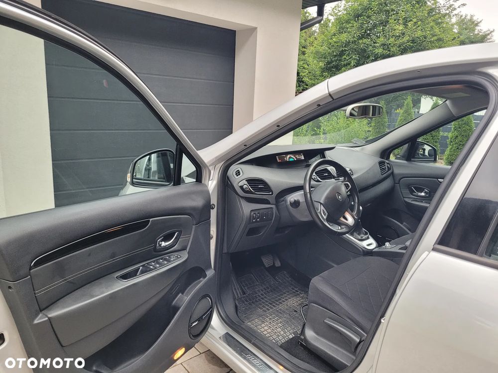 Renault Scenic dCi 110 FAP EDC Bose Edition - 9