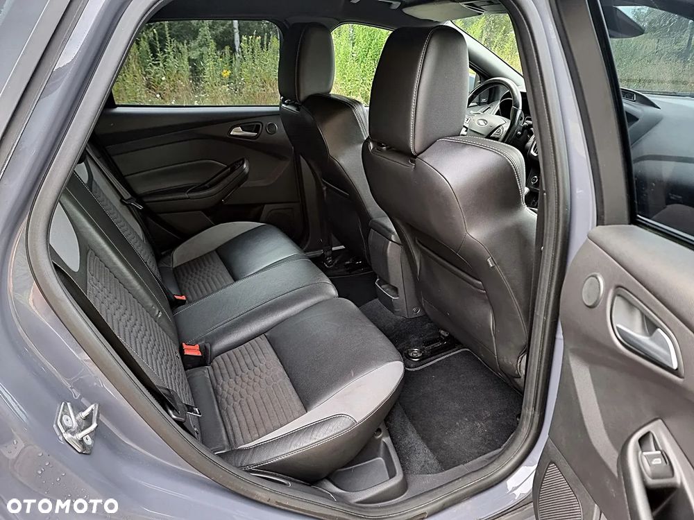 Ford Focus 2.0 TDCi ST - 21
