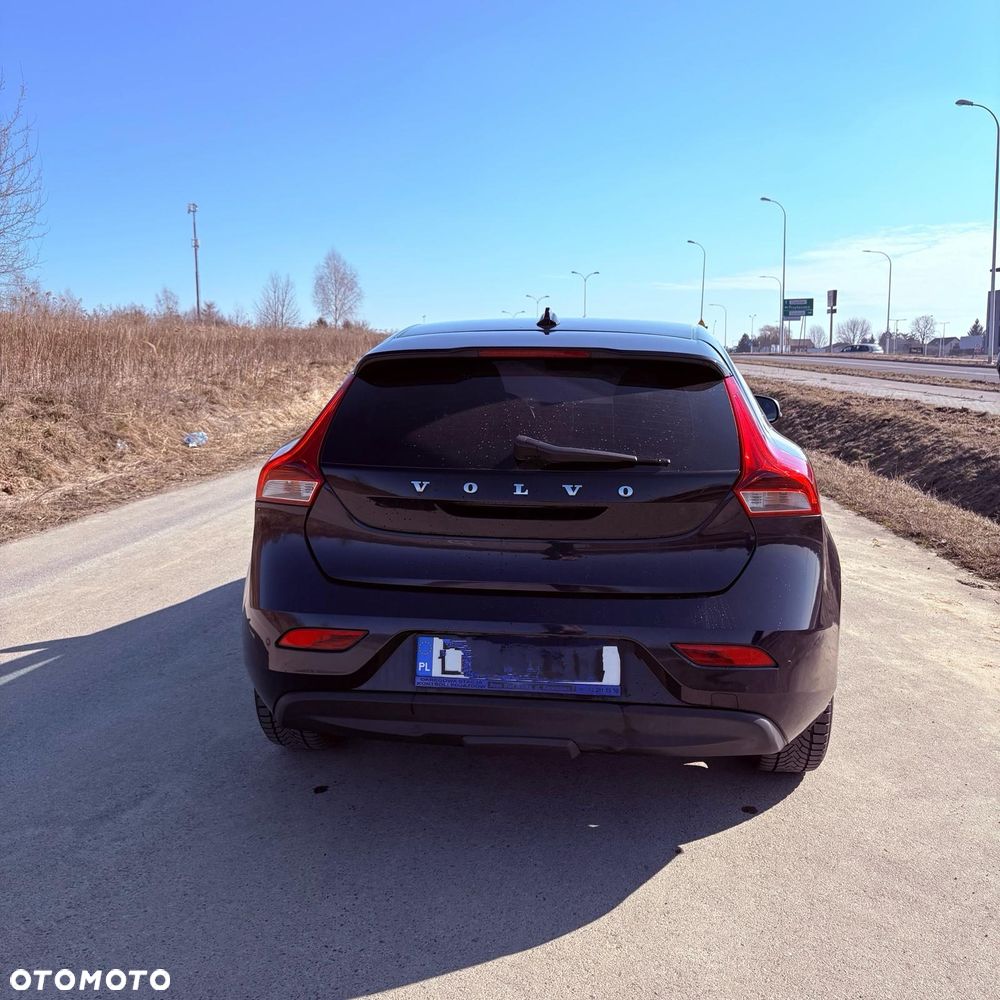 Volvo V40 D2 - 4