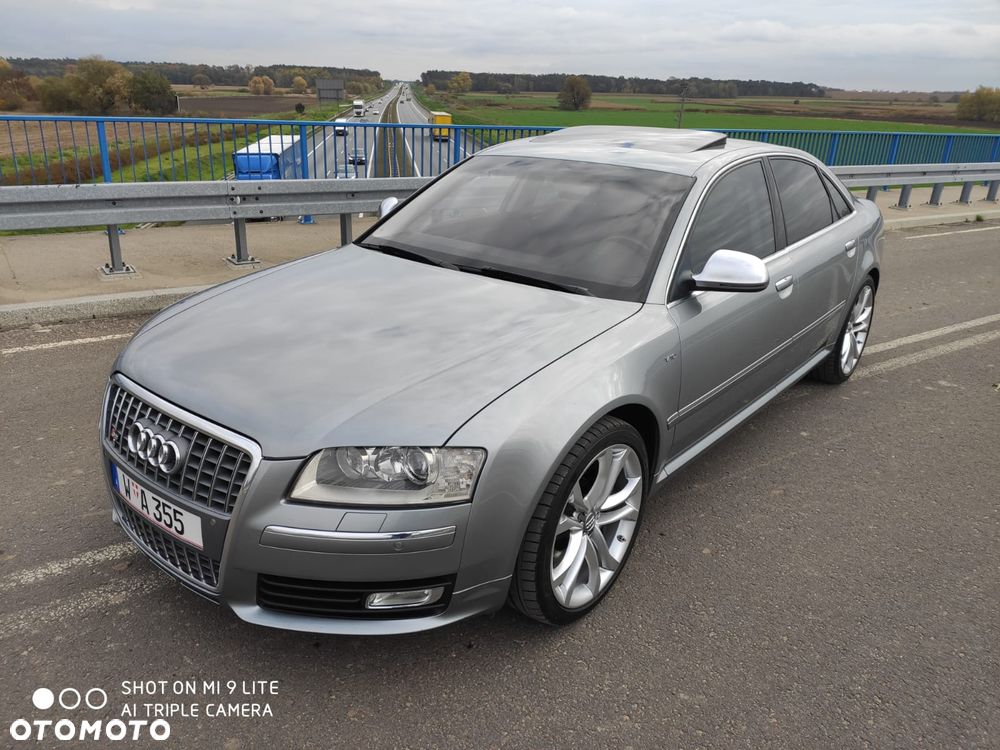 Audi S8 - 9