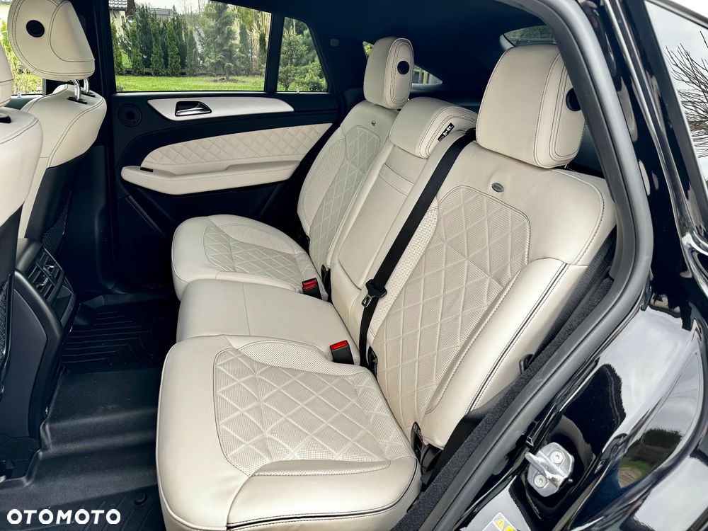 Mercedes-Benz GLE 350 d 4Matic 9G-TRONIC AMG Line - 14