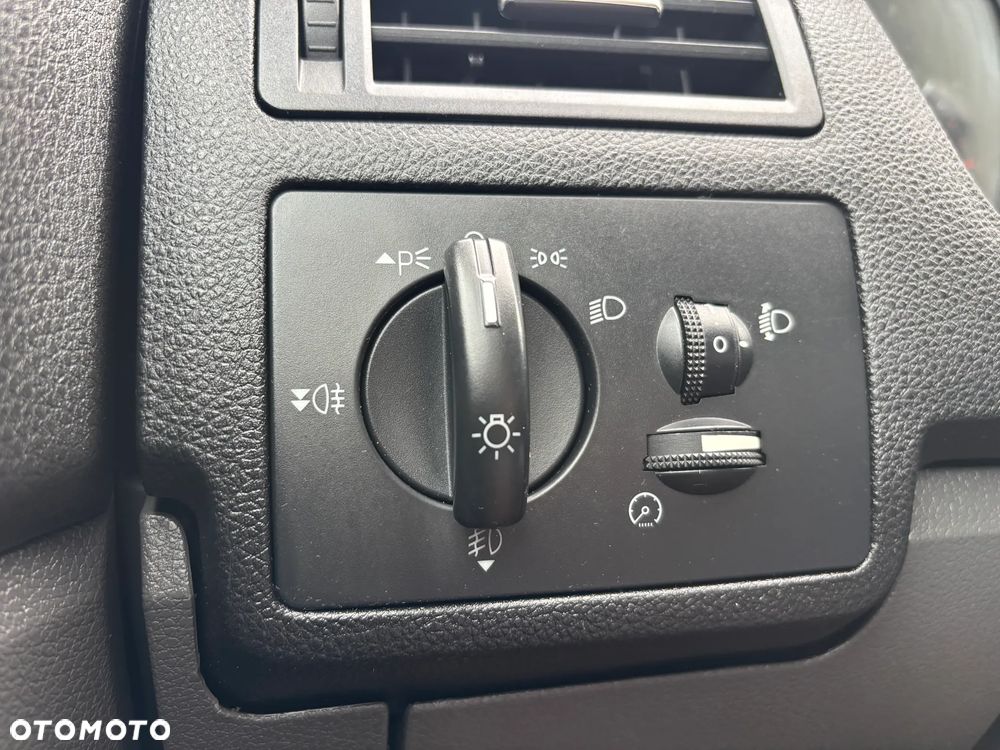 Ford C-MAX 1.6 TDCi DPF Ambiente - 26