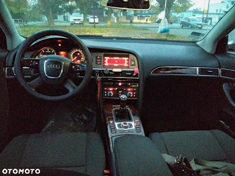 Audi A6 Limousine ver-a6-2-5-tdi - 8
