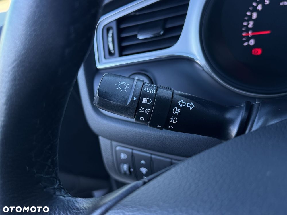Kia Ceed - 15