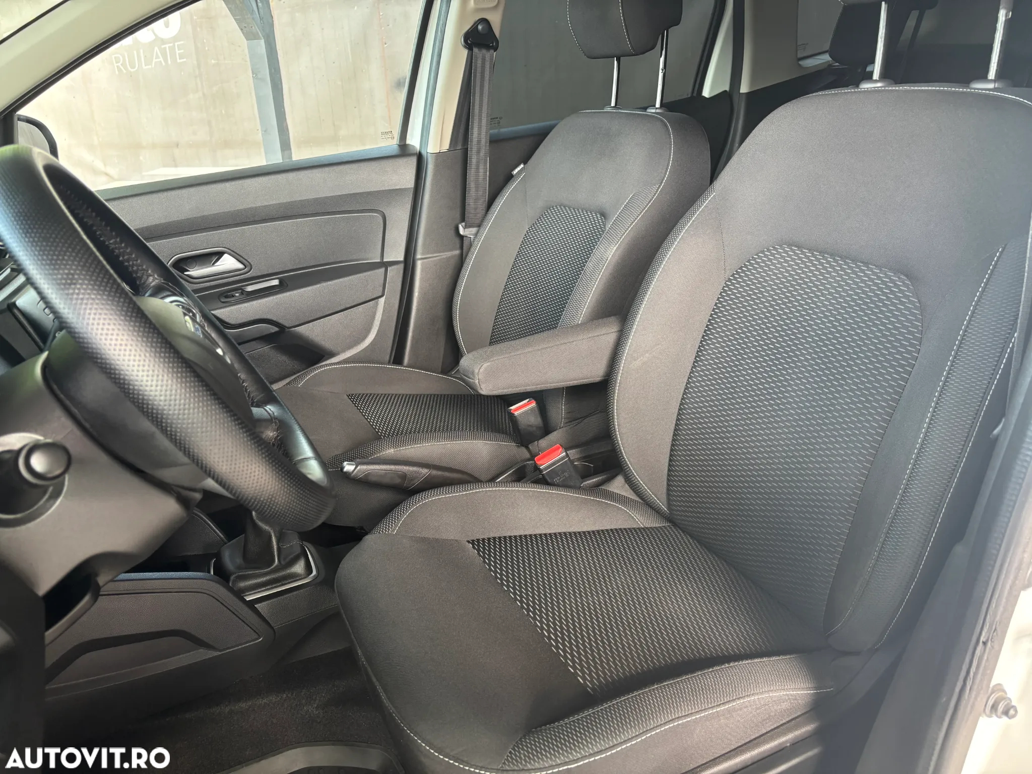 Dacia Duster 1.5 Blue dCi 4WD Comfort - 12