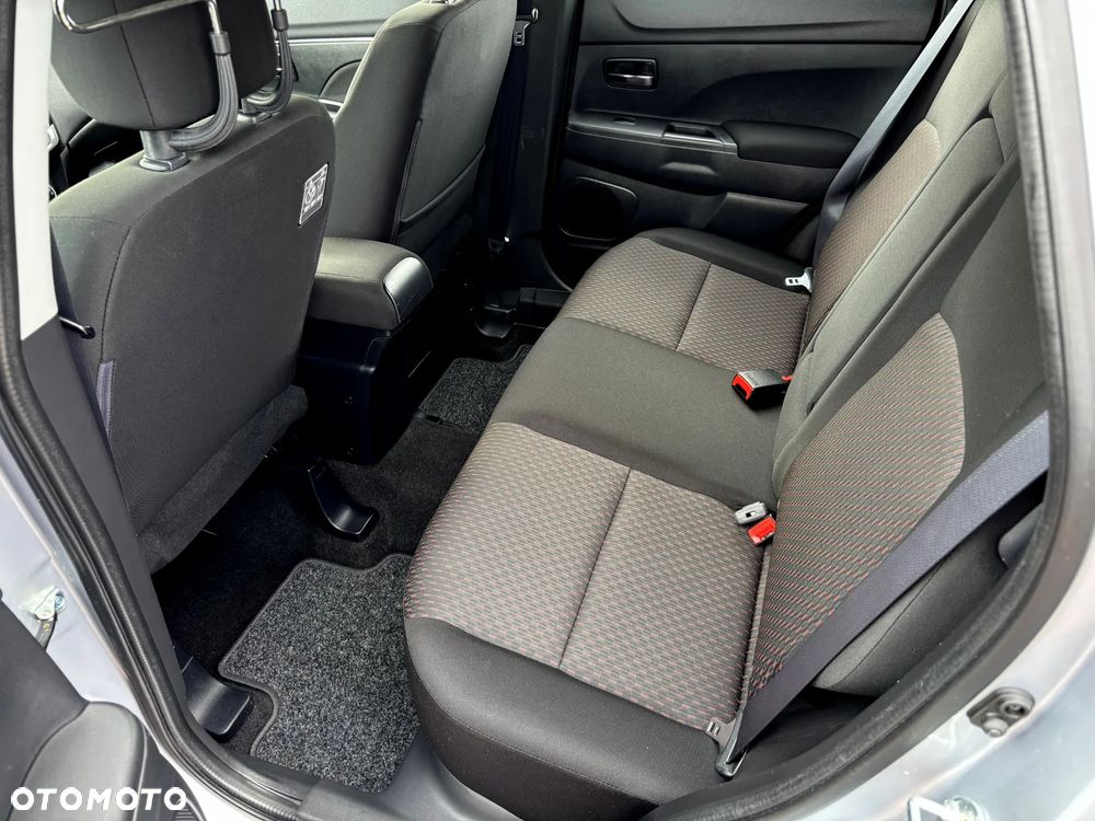 Mitsubishi ASX 1.6 2WD Edition 100+ - 16