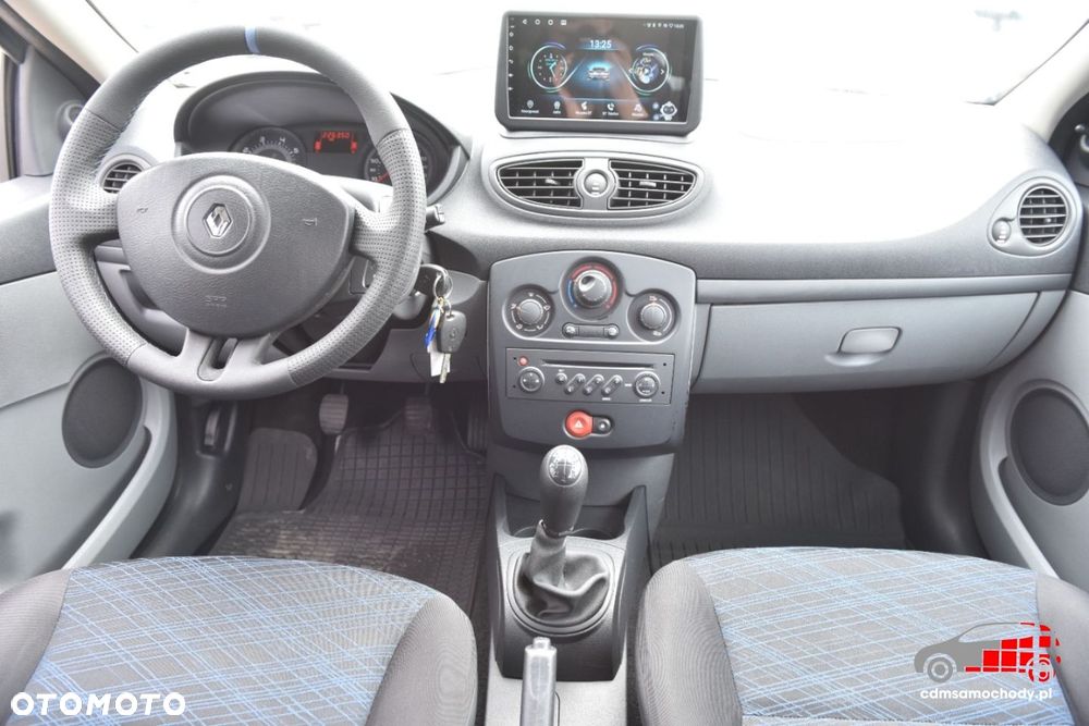Renault Clio - 22