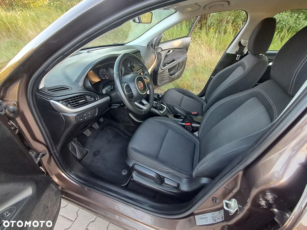 Fiat Tipo 1.4 T-Jet 16v Sport - 26