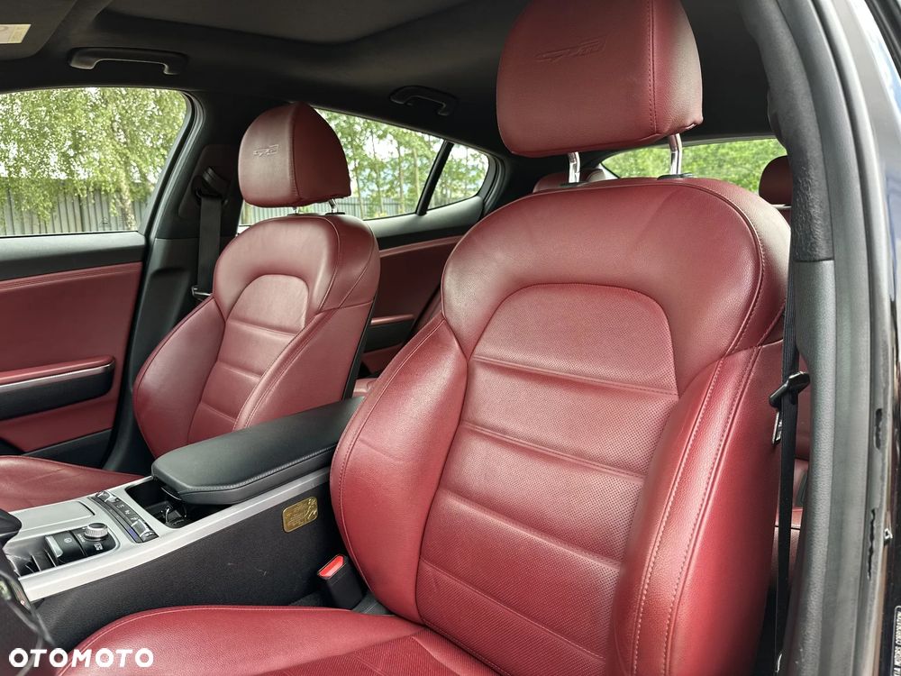 Kia Stinger 2.0 T-GDI GT Line - 14
