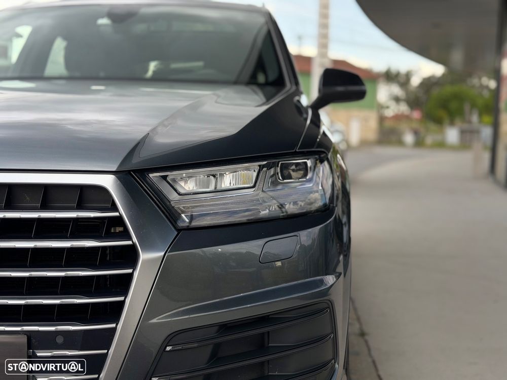 Audi Q7 3.0 TDI quattro tiptronic 7L - 7