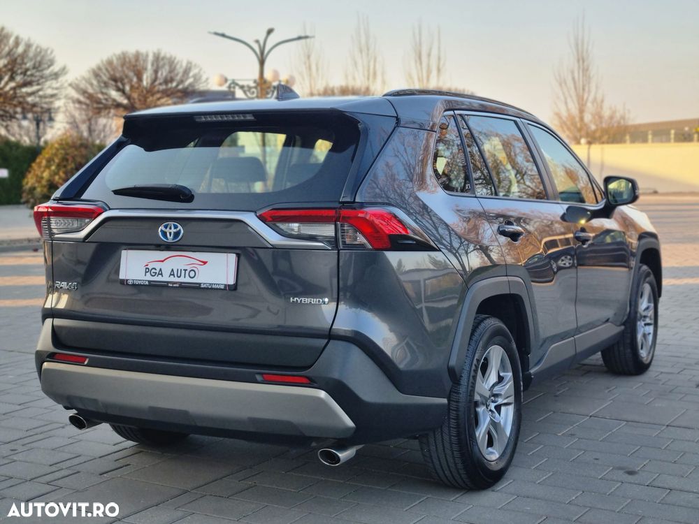 Toyota RAV4 - 9