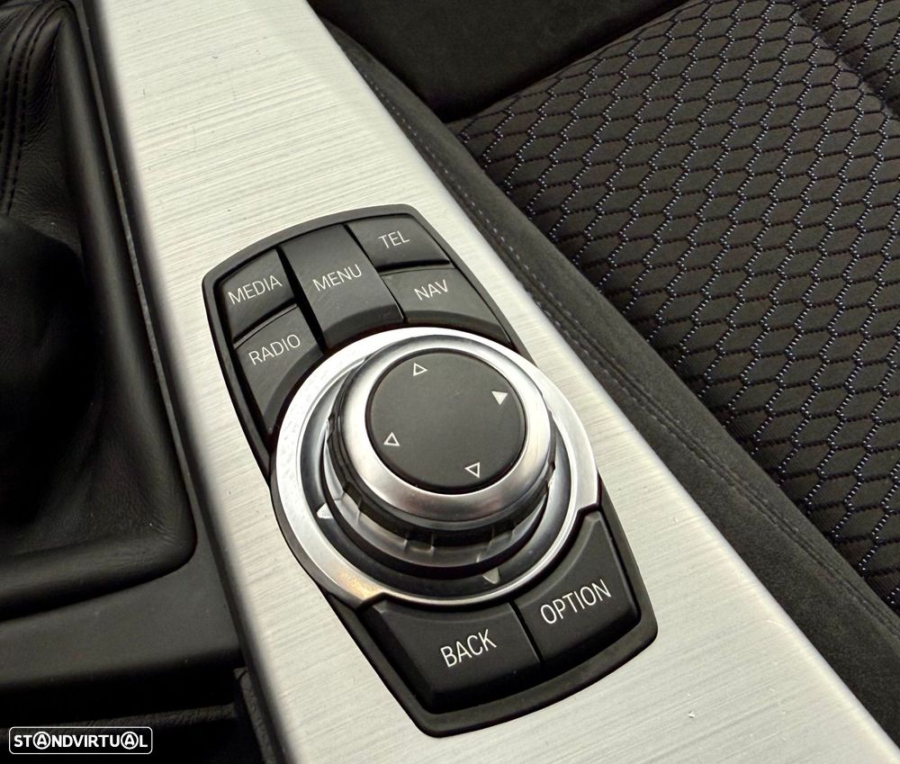 BMW 328 i Pack M - 21