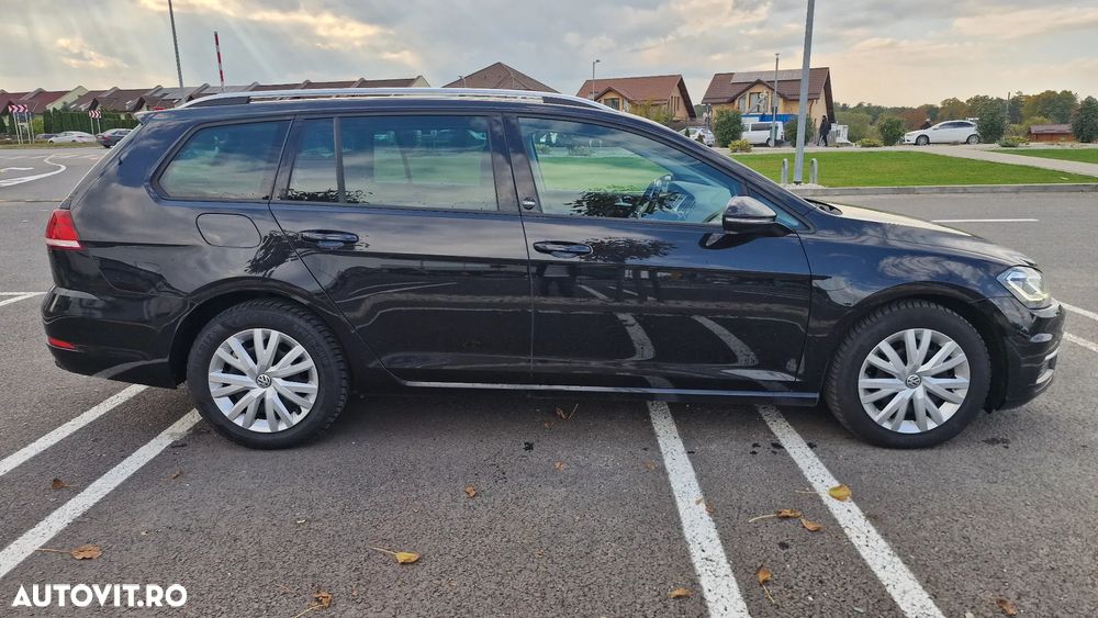Volkswagen Golf Variant 2.0 TDI Sound - 11
