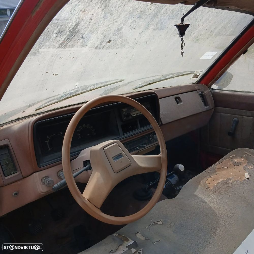 BEDFORD KB Pick-up 2.0D de 1981 – Peças Usadas - 5