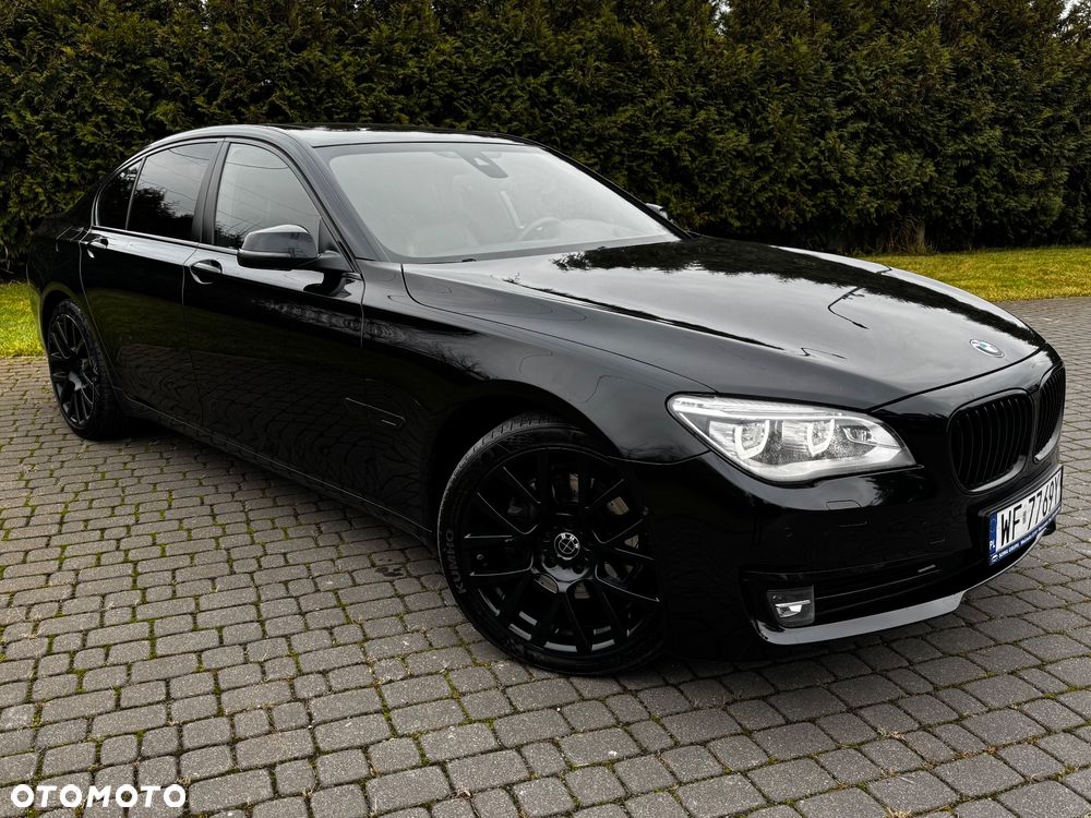 BMW Seria 7 740d Edition Exclusive - 3