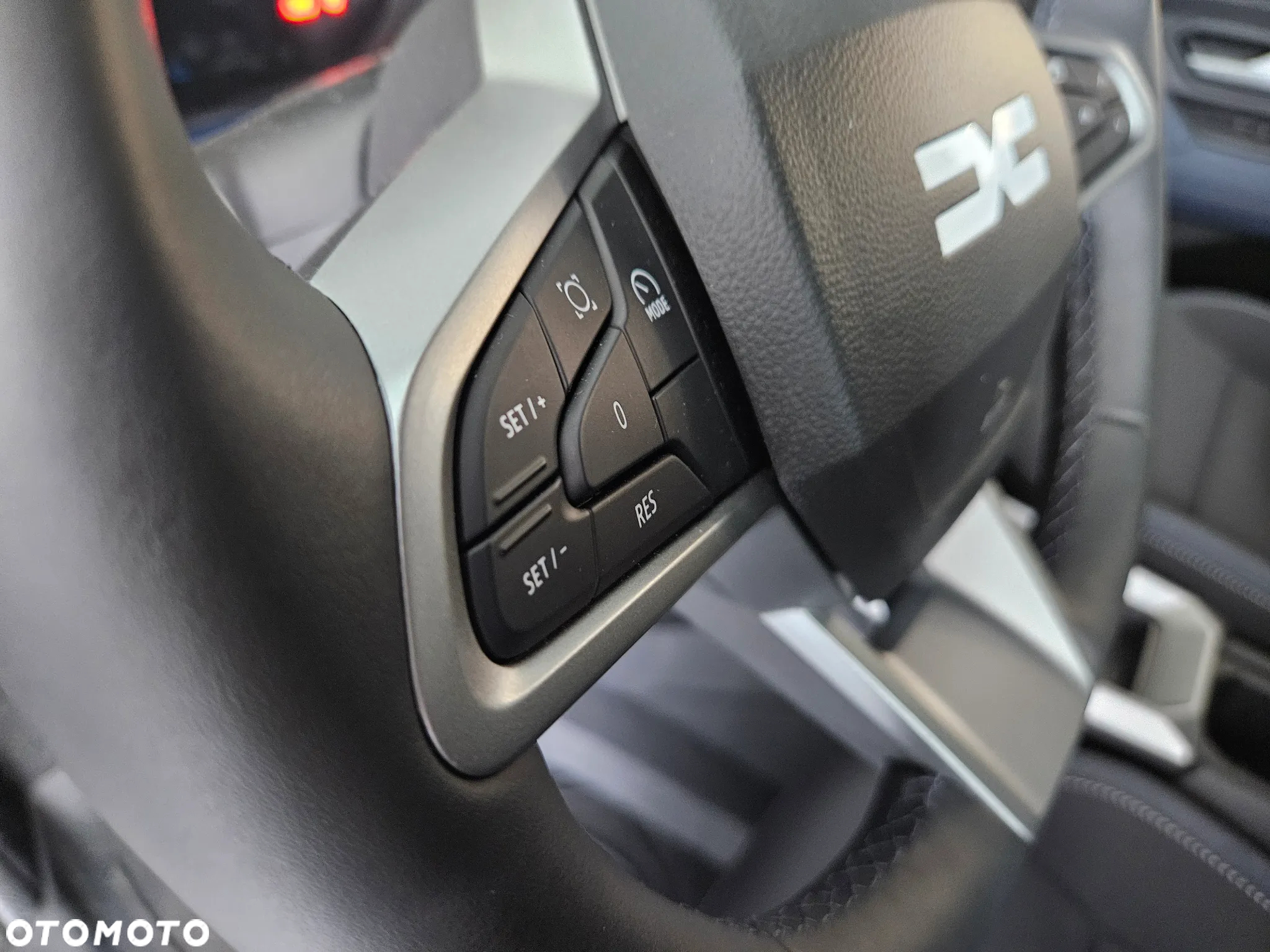 Dacia Duster 1.6 Full Hybrid 140 Journey MMT - 14
