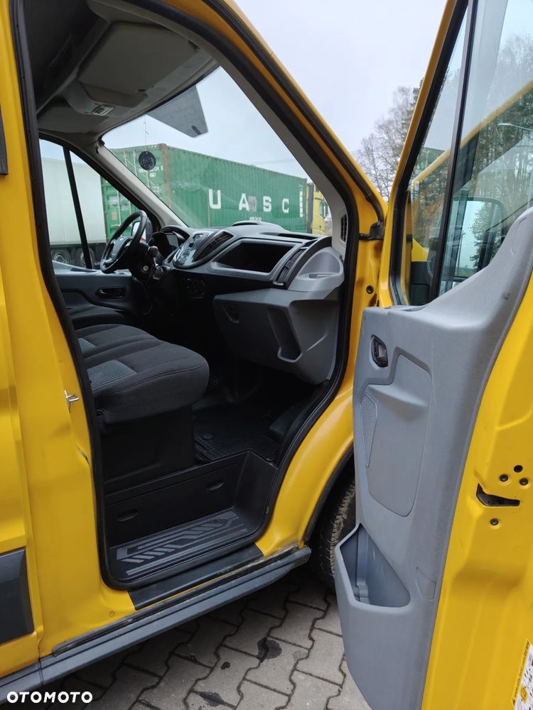 Ford Transit - 11