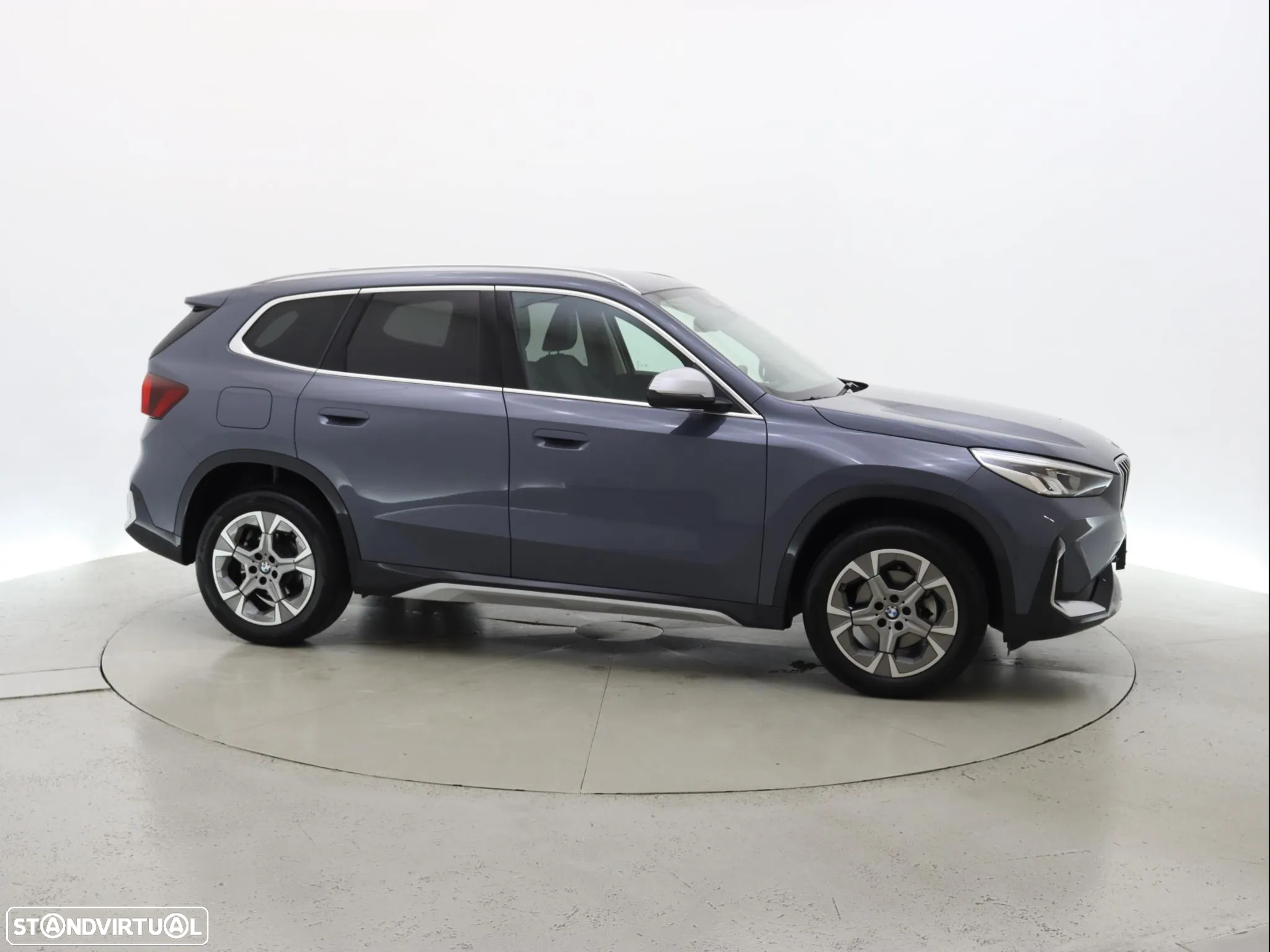 BMW X1 sDrive18i xLine - 11