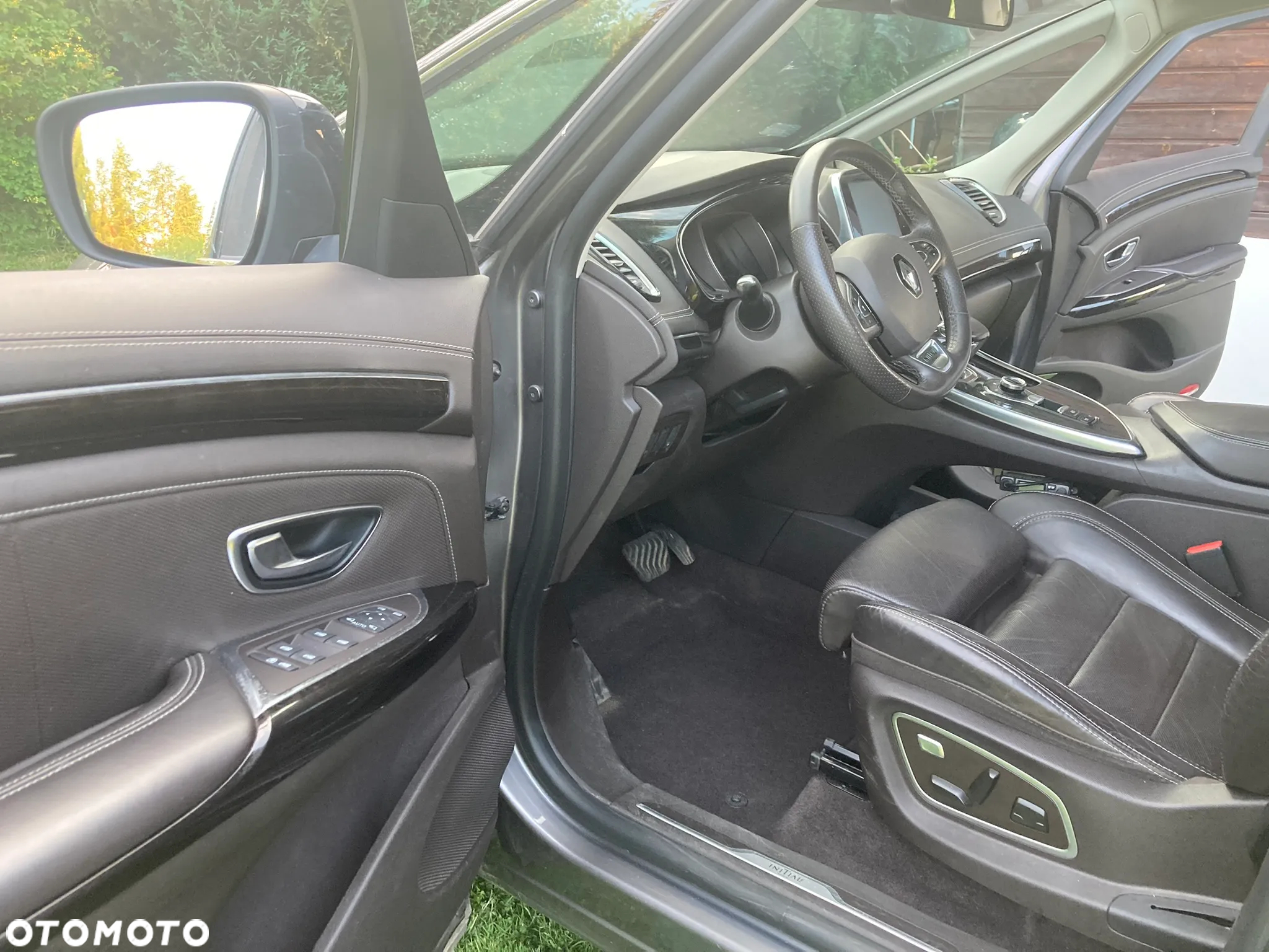 Renault Espace 1.6 dCi Energy Initiale Paris EDC 7os - 31
