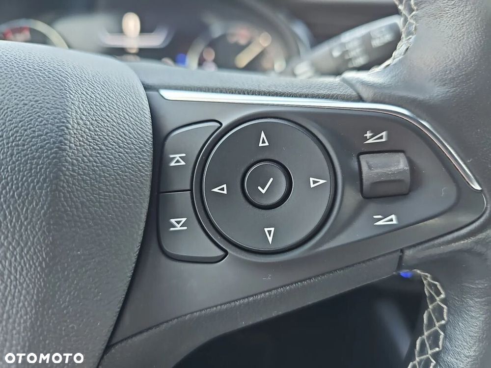 Opel Insignia 2.0 CDTI Business Elegance S&S - 18