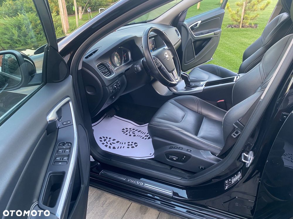 Volvo V60 D3 Drive-E Summum - 22