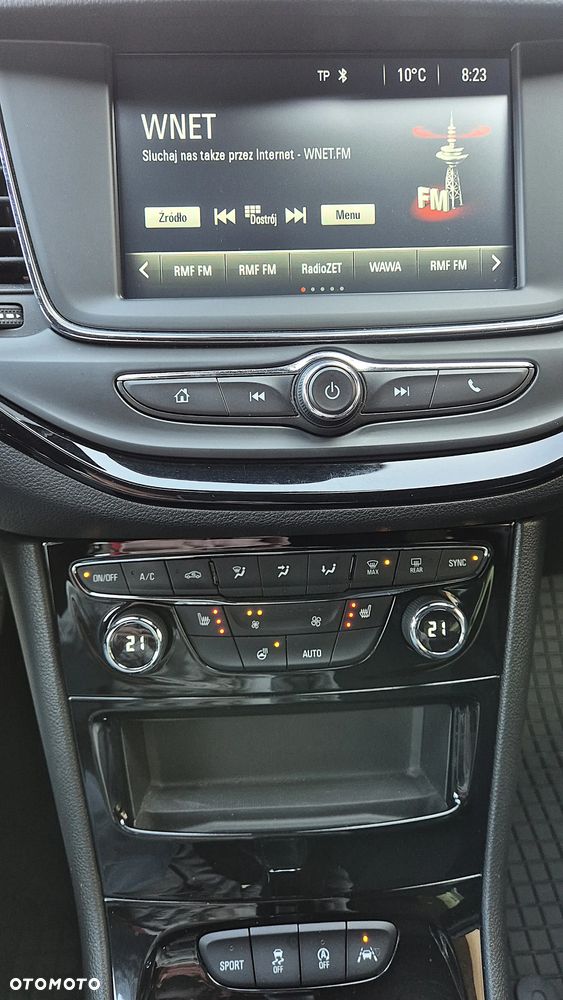 Opel Astra 1.6 T Dynamic S&S - 19