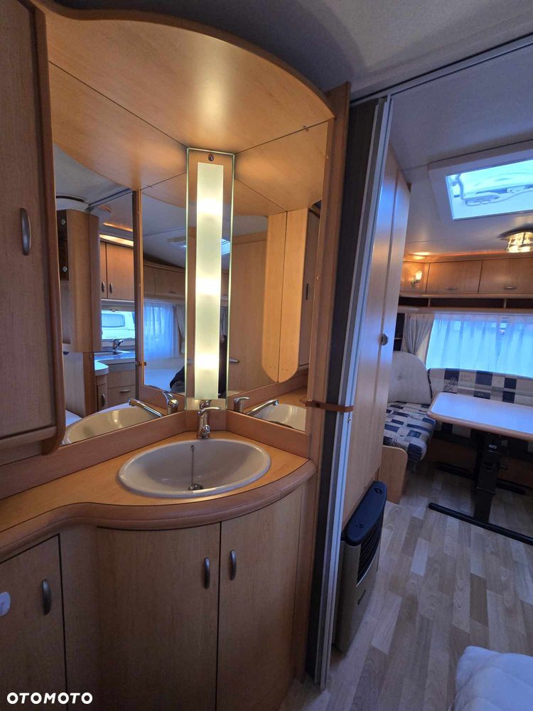 Hobby De Luxe 460 - 8