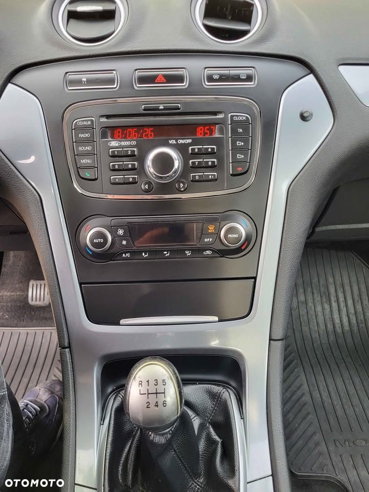 Ford Mondeo - 9