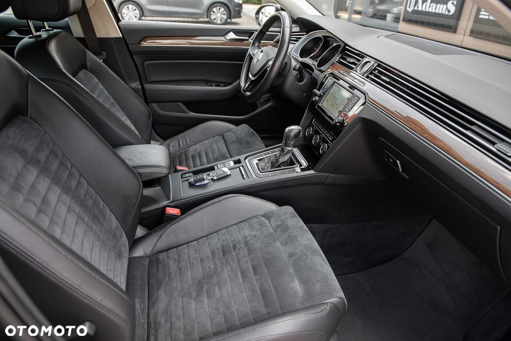 Volkswagen Passat Variant 2.0 TDI SCR 4Motion DSG (BMT) Highline - 35