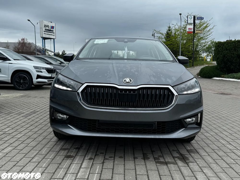Skoda Fabia 1.0 Essence - 5