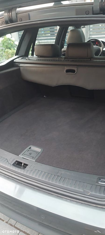 BMW Seria 5 525i - 34