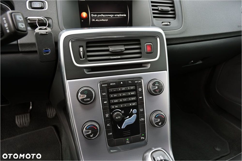 Volvo V60 D3 Drive-E Kinetic - 27