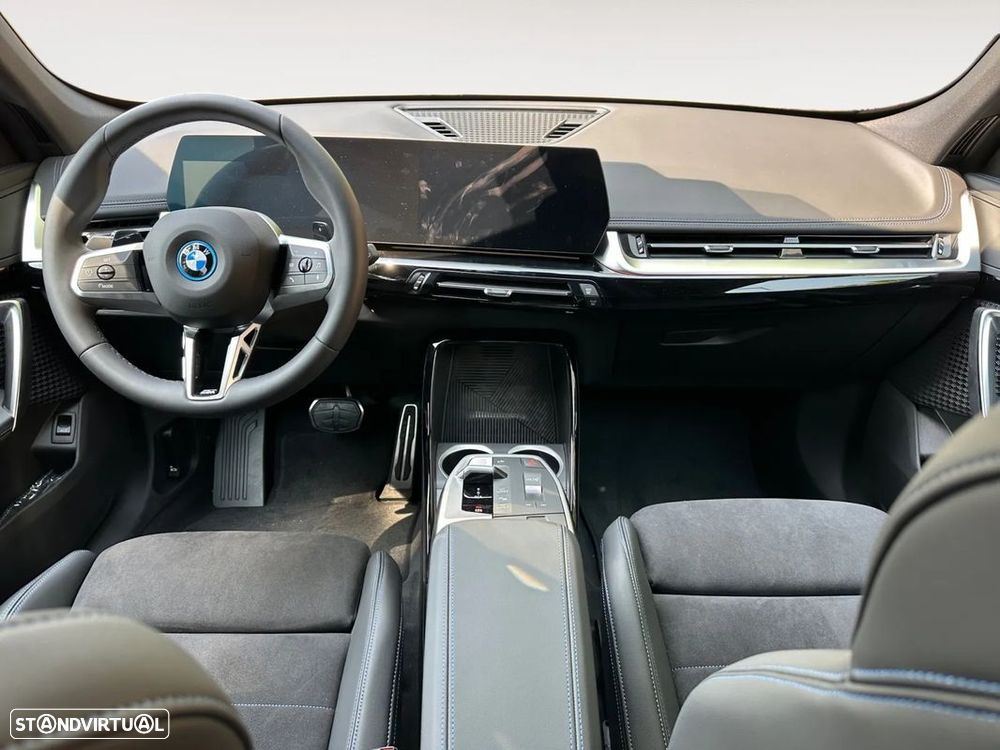 BMW X1 xDrive25e Pack Desportivo M - 11