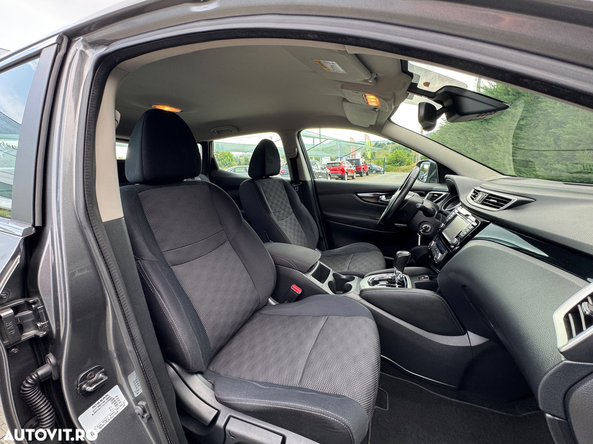 Nissan Qashqai 1.2 DIG-T Start/Stop X-TRONIC N-Connecta - 19