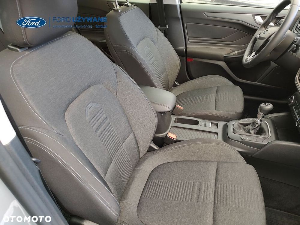 Ford Focus - 33