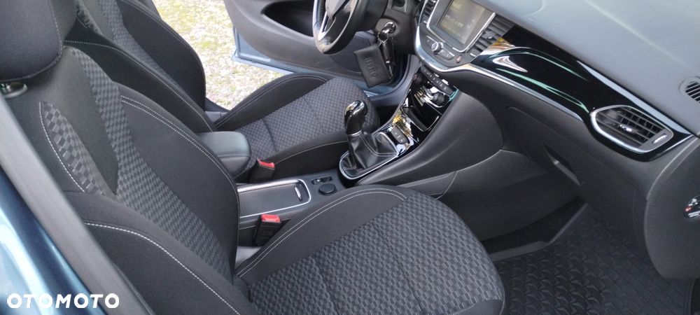 Opel Astra 1.4 Turbo Edition - 21