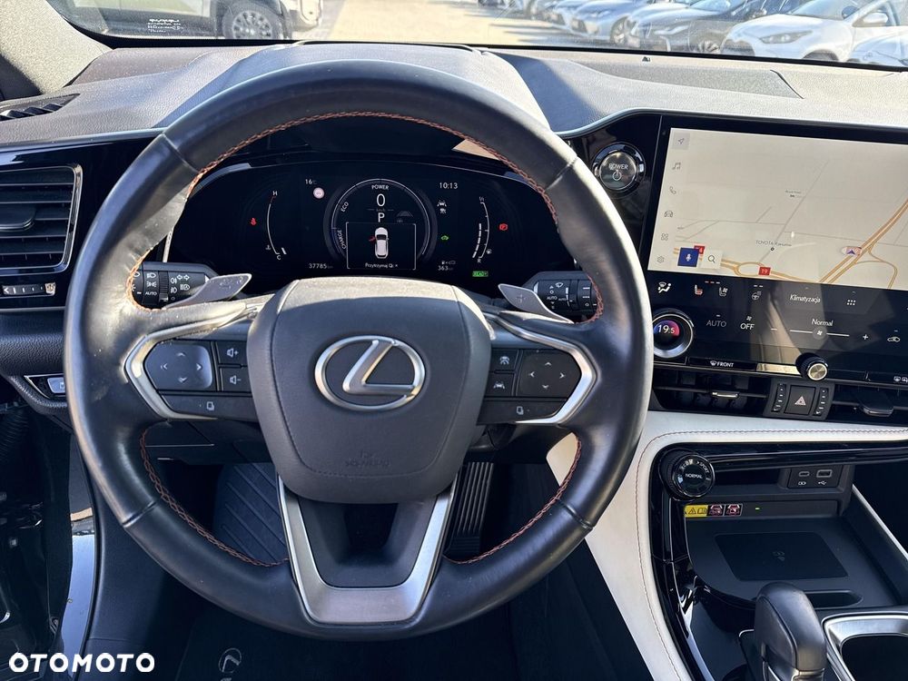 Lexus NX 350h Omotenashi AWD - 25