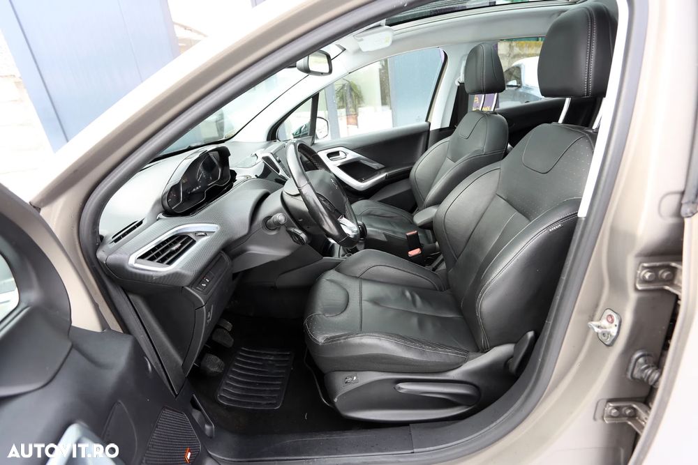 Peugeot 208 PureTech 82 Start & Stop Allure - 11