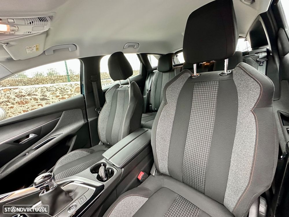 Peugeot 3008 PureTech 130 Stop & Start GPF Active - 21