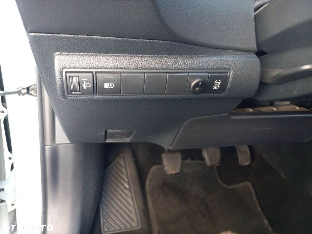 Toyota Corolla - 17