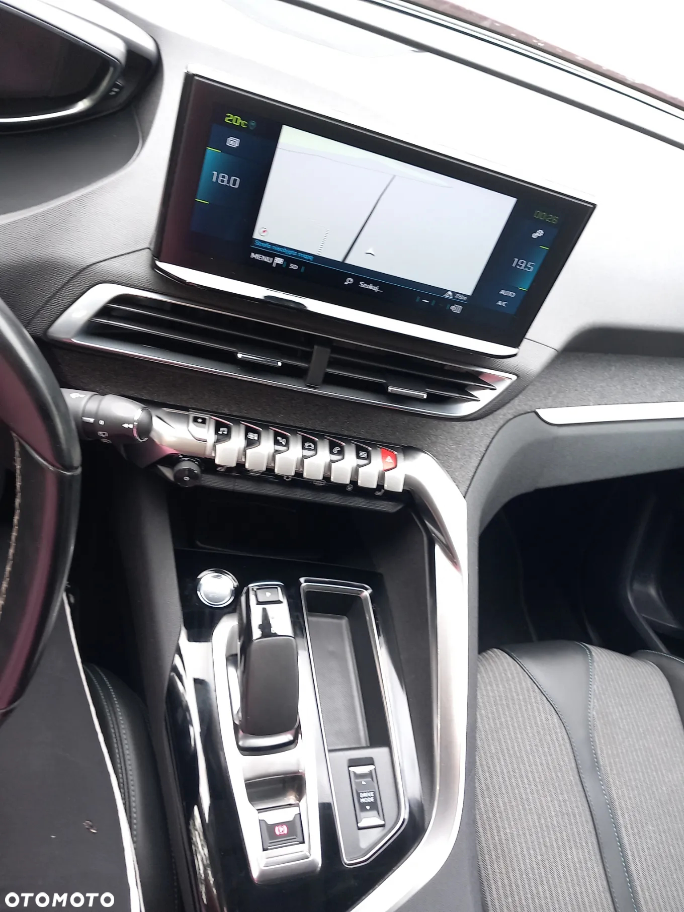 Peugeot 3008 1.6 PureTech Hybrid PHEV Allure Pack S&S EAT8 - 11