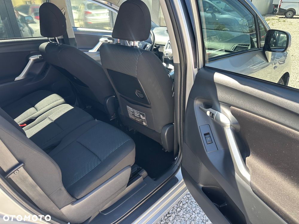 Toyota Verso 1.8 Executive - 17